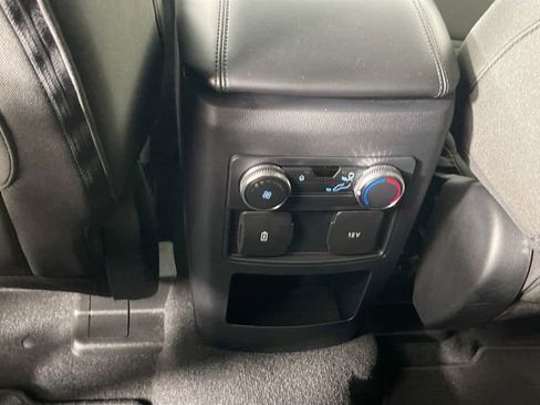Used 2021 Ford Explorer XLT RWD image 24
