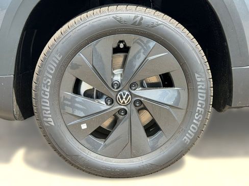 New 2026 Volkswagen Taos S FWD image 11