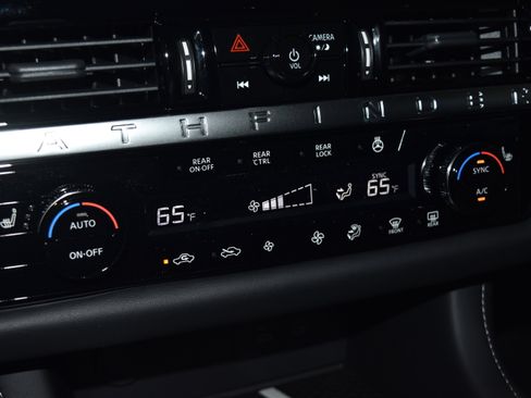 New 2026 Nissan Pathfinder SL AWD/4WD image 11