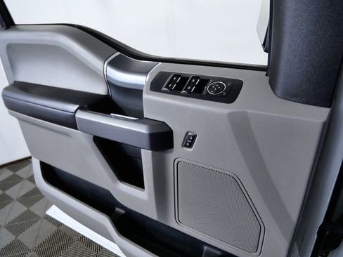 Used 2015 Ford F150 XLT w/ Equipment Group 302A Luxury image 27