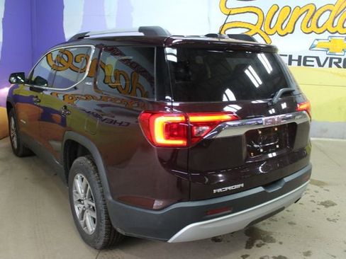 Used 2017 GMC Acadia SLE image 6