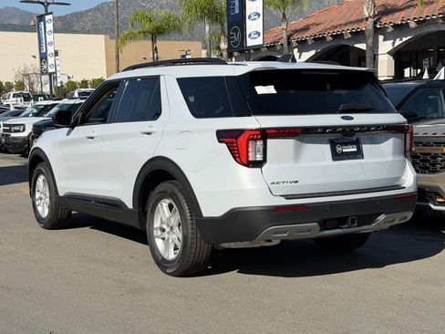 New 2026 Ford Explorer Active w/ Active Comfort Package image 5