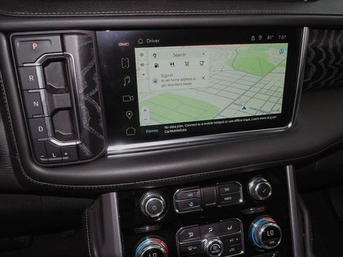 Used 2022 GMC Yukon Denali AWD/4WD image 12