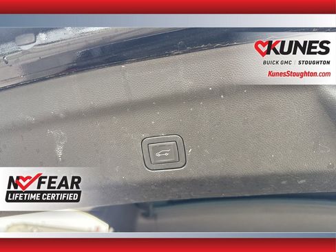 Used 2025 GMC Yukon Denali AWD/4WD image 20