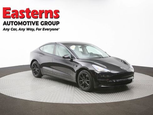 Used 2023 Tesla Model 3 Standard Range image 43