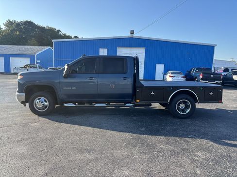 Used 2025 Chevrolet Silverado 3500 LT w/ Convenience Package AWD/4WD image 12