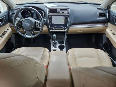Used 2018 Subaru Outback 3.6R Limited image 18
