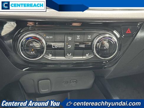 Used 2024 Chevrolet Trax ACTIV w/ Driver Confidence Package FWD image 28