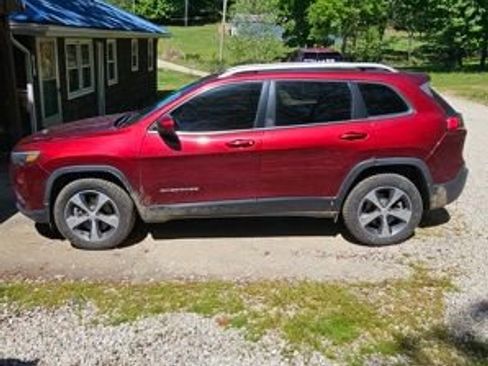 Used 2019 Jeep Cherokee Limited AWD/4WD image 7