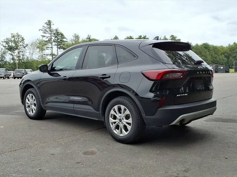 Used 2025 Ford Escape Active AWD/4WD image 7