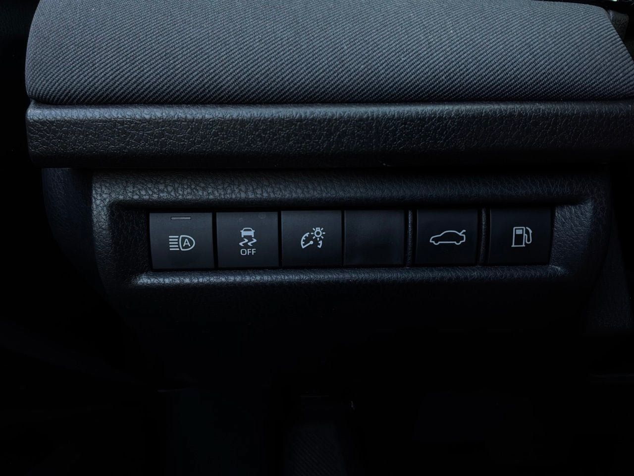 Used 2026 Toyota Camry LE FWD image 24