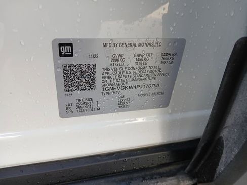 Certified 2023 Chevrolet Traverse LT w/ Rear Camera Mirror Package image 32