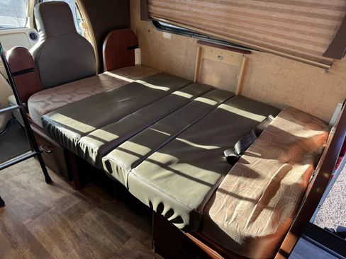 Used 2015 Ford E-450 and Econoline 450 Super Duty w/ Motorhome Prep Package RWD image 64
