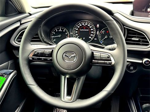 New 2025 MAZDA CX-30 AWD 2.5 S w/ Select Sport Pkg image 19