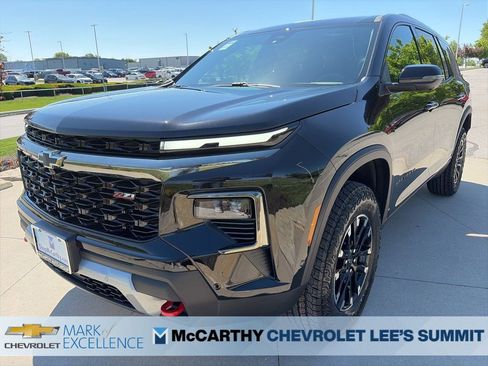 New 2026 Chevrolet Traverse Z71 w/ Enhanced Driving Package AWD/4WD image 4