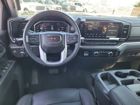 Used 2024 GMC Sierra 1500 SLT AWD/4WD image 18