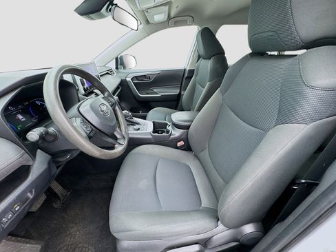 Used 2023 Toyota RAV4 LE image 13