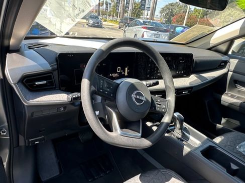 Used 2026 Nissan Kicks SV FWD image 19