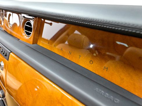 Used 2013 Rolls-Royce Phantom Sedan RWD image 30