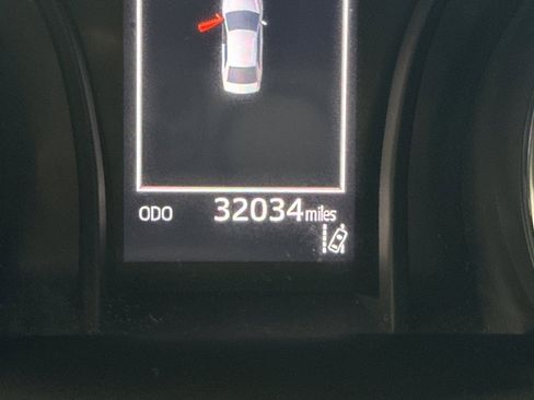 Used 2019 Toyota Camry LE image 26