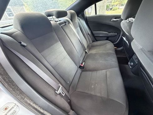 Used 2013 Dodge Charger SE RWD image 13