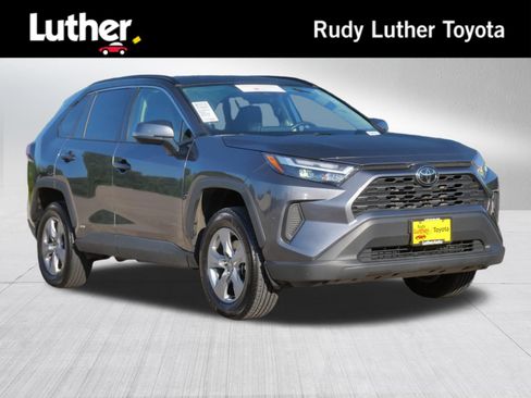 Certified 2025 Toyota RAV4 XLE AWD/4WD image 1