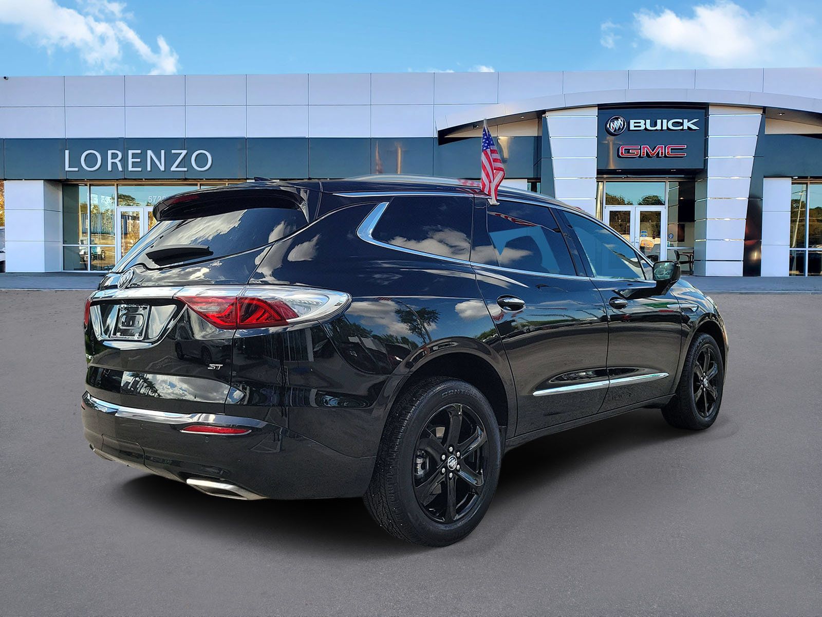 Used 2024 Buick Enclave Essence w/ Sport Touring Edition FWD image 5