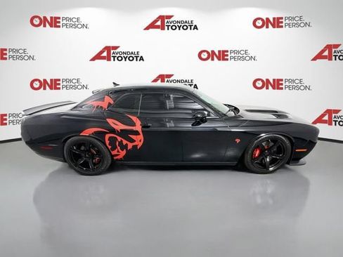 Used 2015 Dodge Challenger SRT Hellcat RWD image 8
