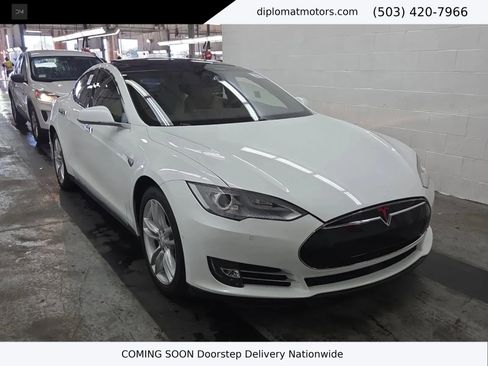Used 2014 Tesla Model S image 4