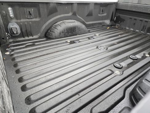 Used 2017 Ford F350 Lariat w/ Lariat Ultimate Package image 5