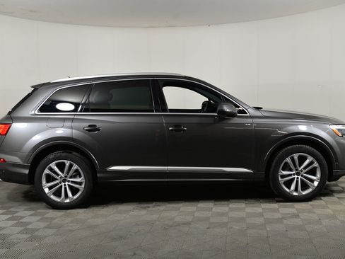 Used 2025 Audi Q7 2.0T Premium w/ Convenience Package image 8