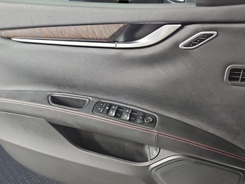 Used 2015 Maserati Ghibli RWD image 24