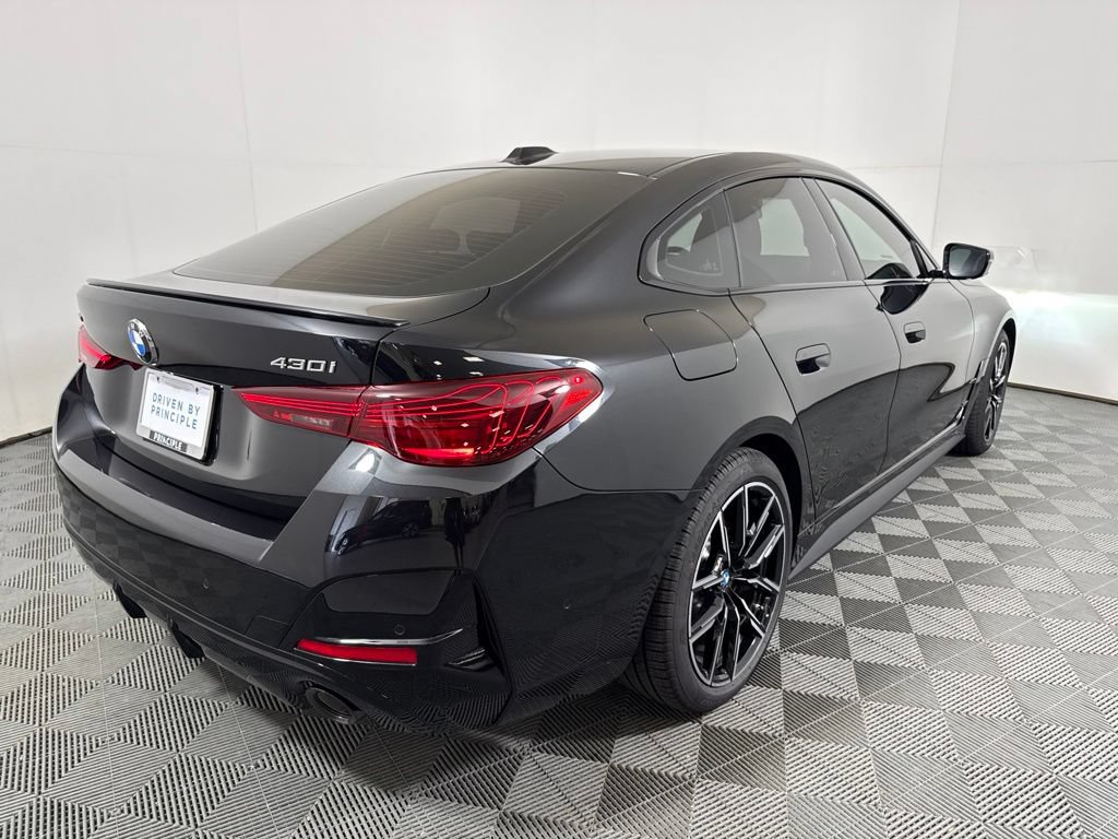 New 2026 BMW 430i xDrive w/ M Sport Package AWD/4WD image 4
