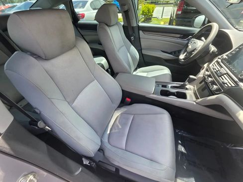 Used 2019 Honda Accord LX image 17