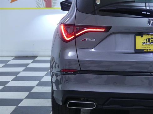 Used 2023 Acura MDX A-Spec image 31
