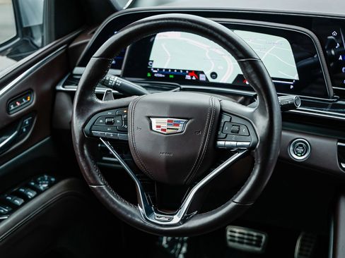 Used 2023 Cadillac Escalade V image 13