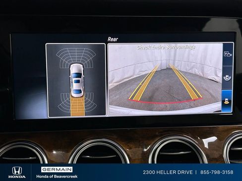 Used 2017 Mercedes-Benz E 300 4MATIC image 23