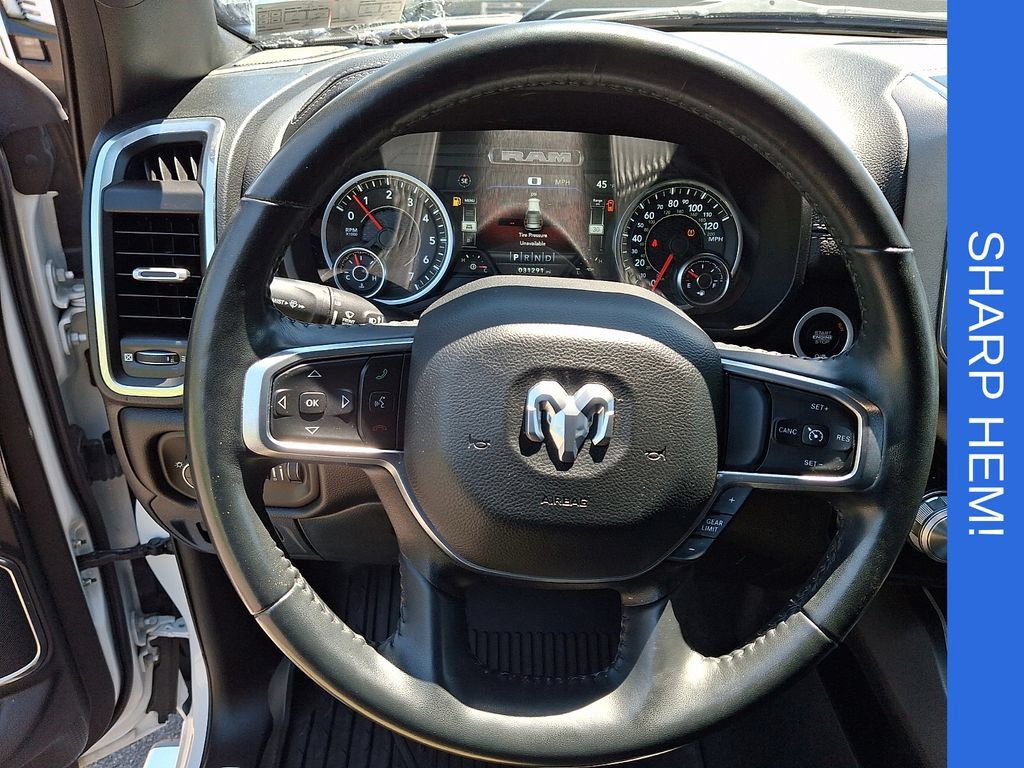 Used 2022 RAM 1500 Laramie AWD/4WD image 18