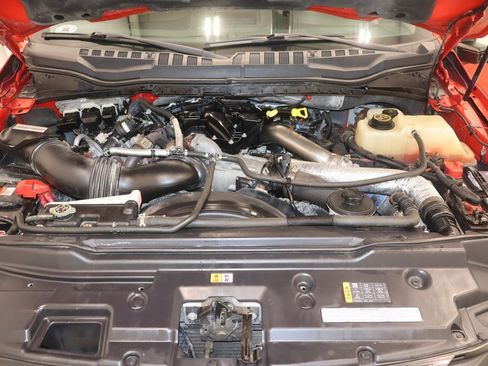 Certified 2017 Ford F550 4x4 Regular Cab Super Duty image 32