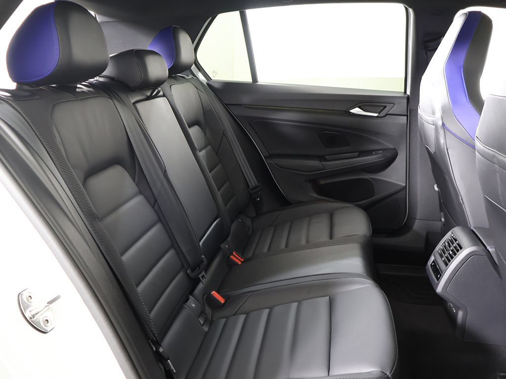 Used 2024 Volkswagen Golf R AWD/4WD image 39