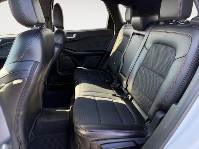 Used 2023 Ford Escape ST-Line w/ Tech Pack #1 AWD/4WD image 13