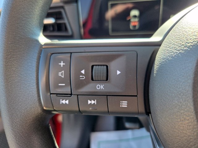 Used 2025 Nissan Kicks SV AWD/4WD image 33