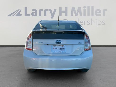 Used 2015 Toyota Prius Three image 4