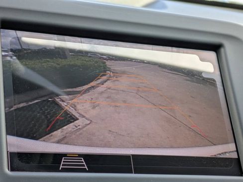 Used 2023 Chevrolet Equinox LT image 25