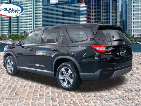 Certified 2024 Honda Pilot EX-L image 6