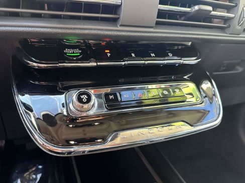 Used 2023 Lincoln Corsair AWD image 21