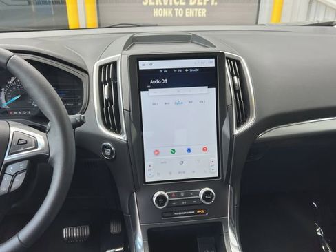 Used 2024 Ford Edge Titanium w/ Equipment Group 301A AWD/4WD image 30