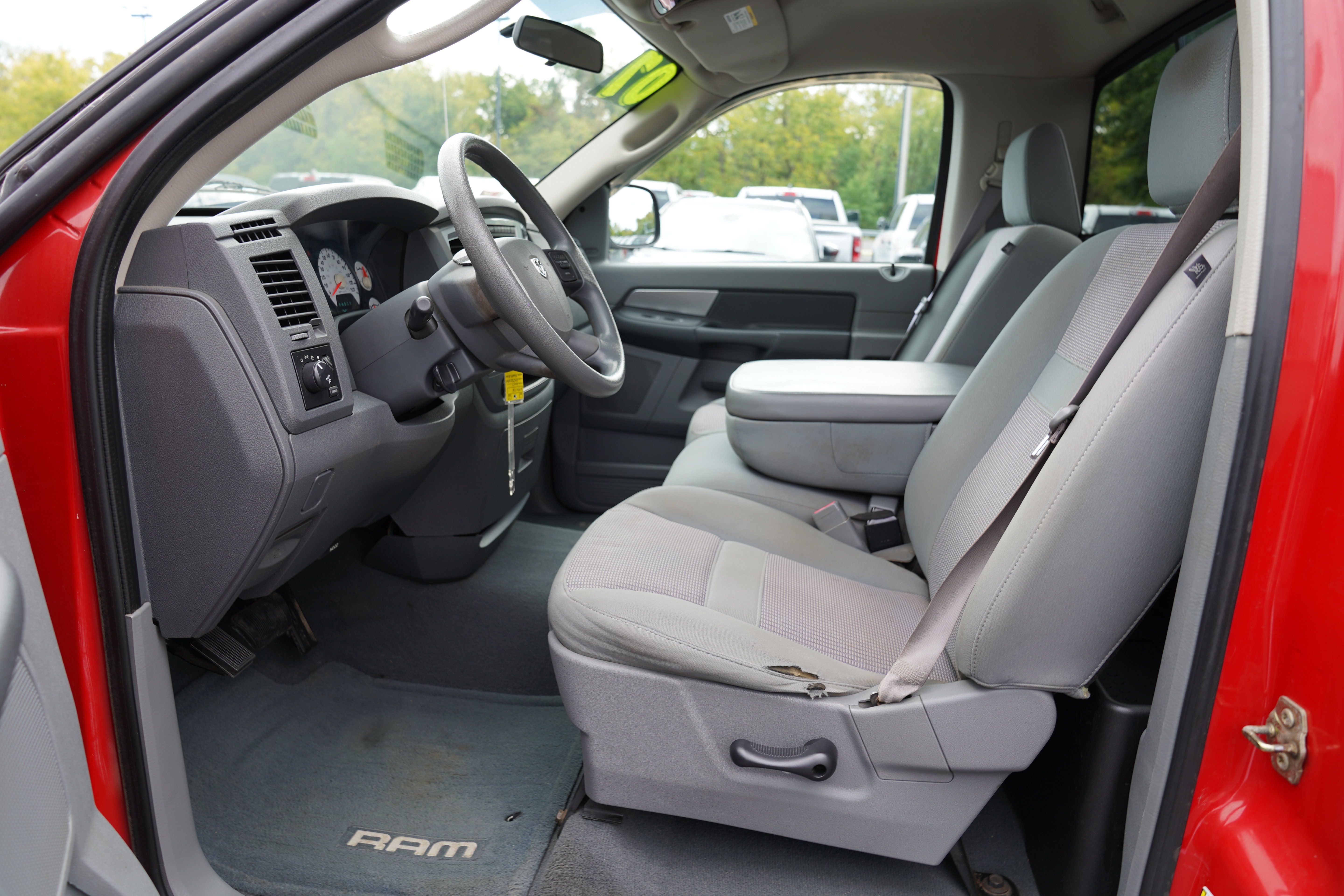 Used 2007 Dodge Ram 1500 Truck SLT w/ Trailer Tow Group RWD image 4