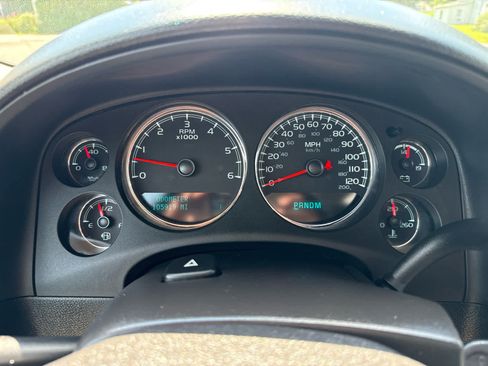 Used 2013 GMC Yukon XL SLT w/ SLT-2 Equipment Package AWD/4WD image 22