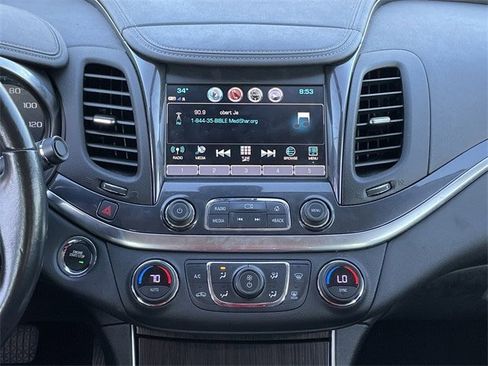 Used 2018 Chevrolet Impala LT image 17